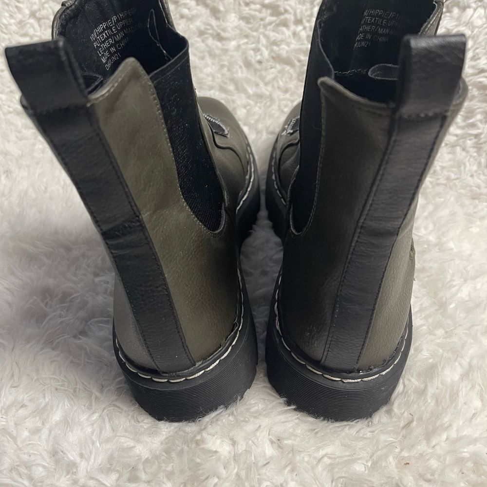 Sincerely Jules Pull On Boots dark gray Faux leather fabric patchwork SZ10 - Picture 6 of 10